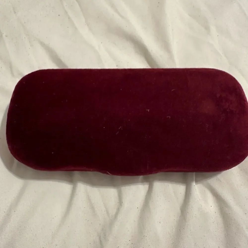 Gucci Red Velvet Eyeglass Case withโTan Interior